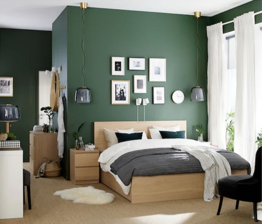 اتاق خواب با دیوار سبز